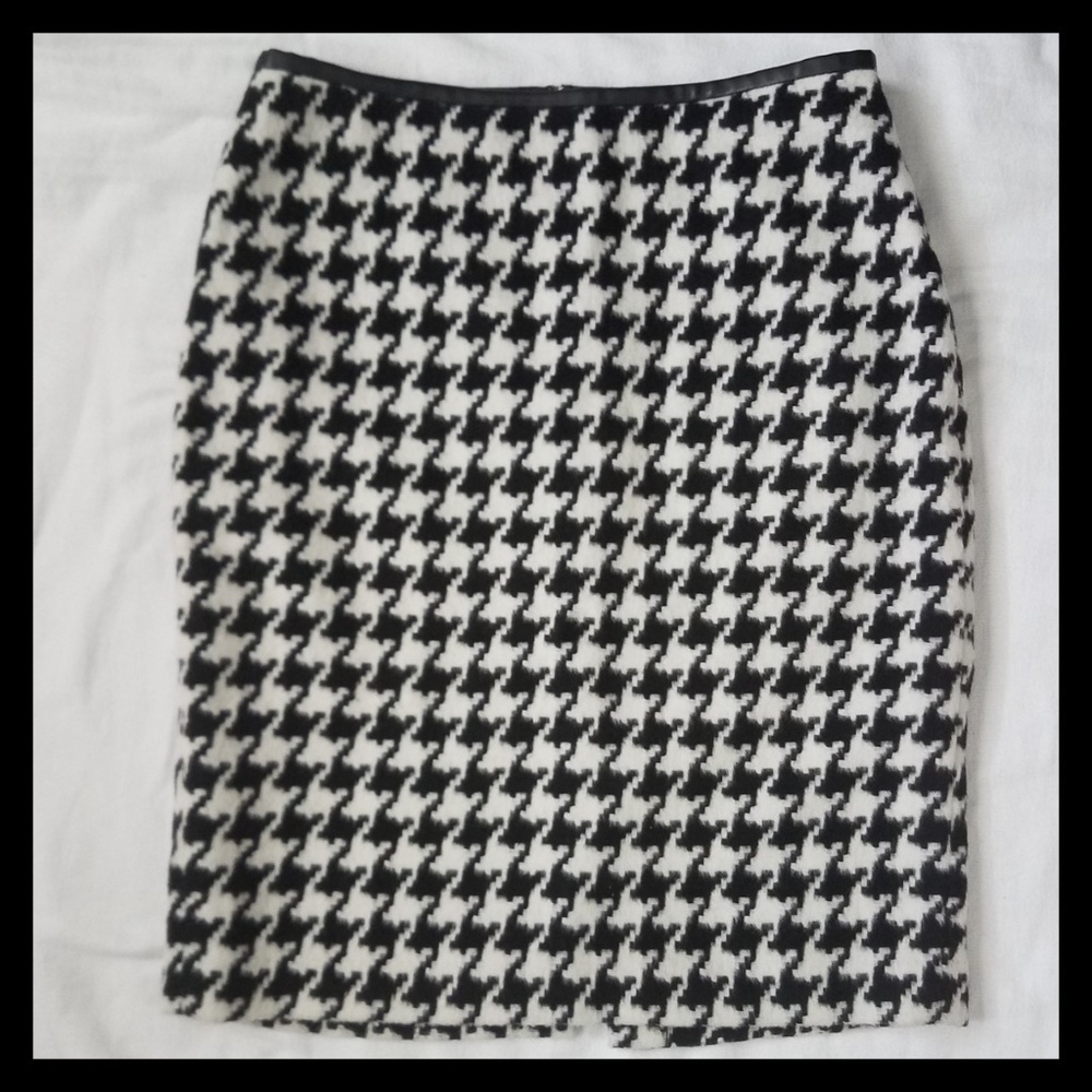 Talbots Black and White Houndstooth Pencil Skirt